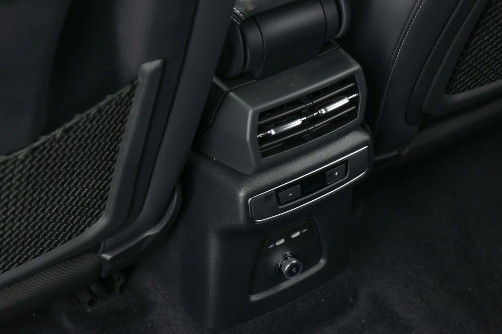 خرید و فروش آئودی q5etron بلک پکیج - فول مدل 2024 نقد و اقساط