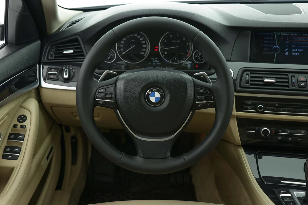 خرید و فروش ب ام و سری 5 528i - فول مدل 2013 نقد و اقساط خرید و فروش ب ام و سری 5 528i - فول مدل 2013 نقد و اقساط