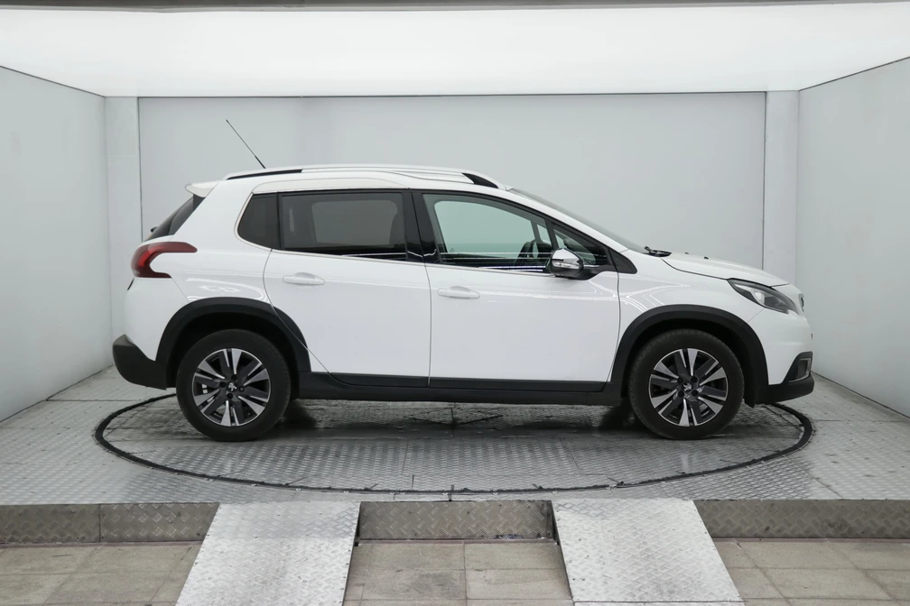 خرید و فروش پژو 2008 اتوماتیک مدل 1397 نقد و اقساط