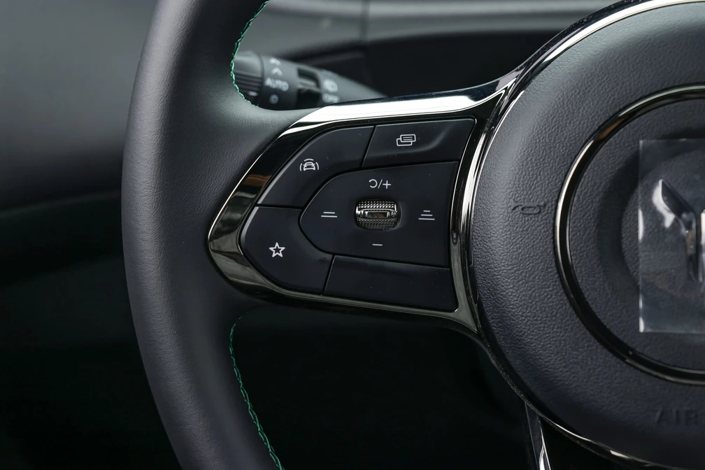 خرید و فروش وویا فری فول مدل 2025 نقد و اقساط خرید و فروش وویا فری فول مدل 2025 نقد و اقساط