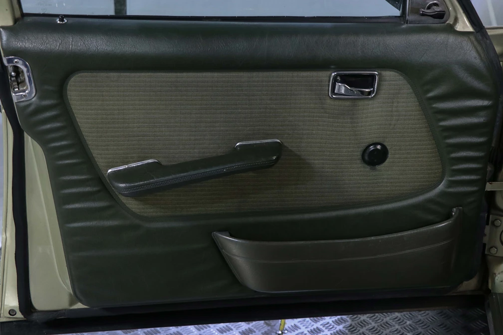خرید و فروش بنز کلاس E 230E W123 مدل 1984 نقد و اقساط