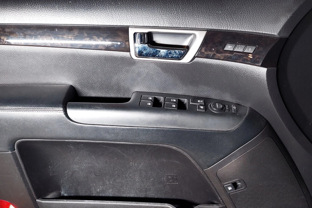 خرید و فروش کیا موهاوی هشت سیلندر مدل 2012 نقد و اقساط