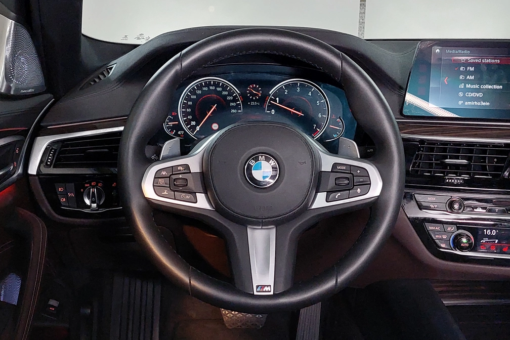 خرید و فروش ب ام و سری 5 530i - پرفکشن مدل 2018 نقد و اقساط خرید و فروش ب ام و سری 5 530i - پرفکشن مدل 2018 نقد و اقساط