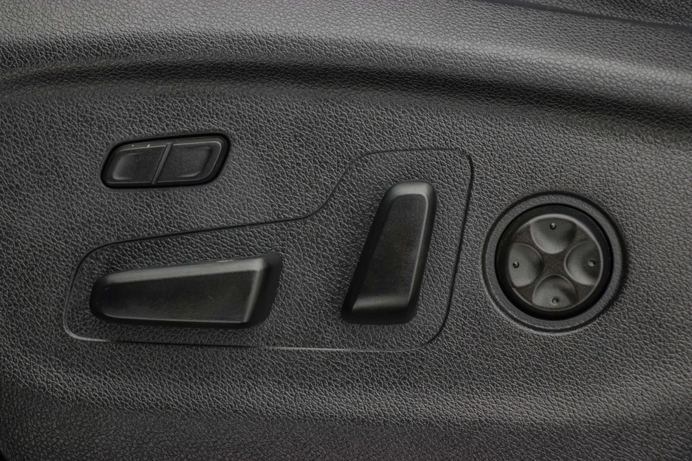 خرید و فروش کیا سورنتو UM - GT LINE - نیمه فول مدل 2016 نقد و اقساط