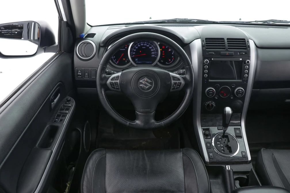 خرید و فروش سوزوکی گرند ویتارا مونتاژ 2400 - دنده ای کلاس 8 مدل 1396 نقد و اقساط خرید و فروش سوزوکی گرند ویتارا مونتاژ 2400 - دنده ای کلاس 8 مدل 1396 نقد و اقساط