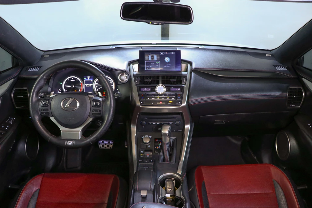 خرید و فروش لکسوس NX 200T - F SPORT - شش کلید - سقف فلز مدل 2016 نقد و اقساط