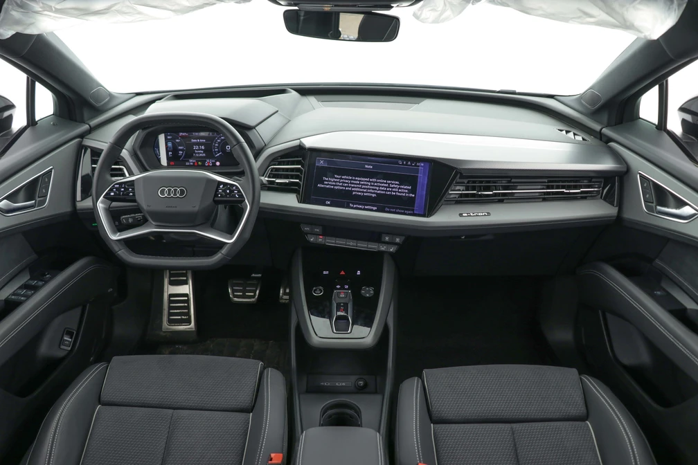 خرید و فروش آئودی q5etron بلک پکیج - فول مدل 2024 نقد و اقساط