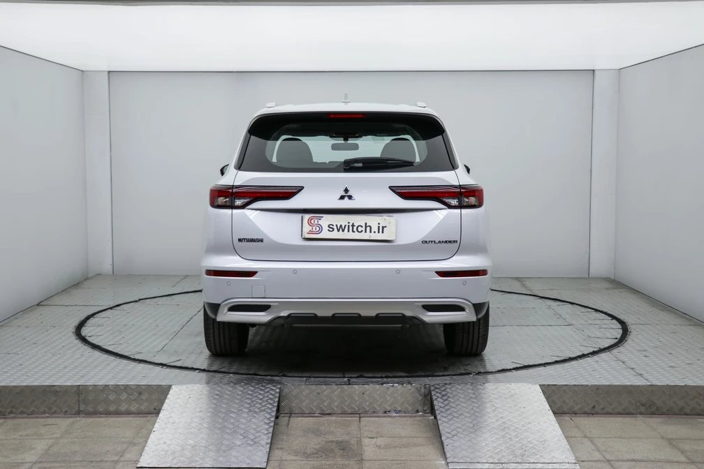 خرید و فروش میتسوبیشی اوتلندر H لاین دو دیفرانسیل مدل 2023 نقد و اقساط