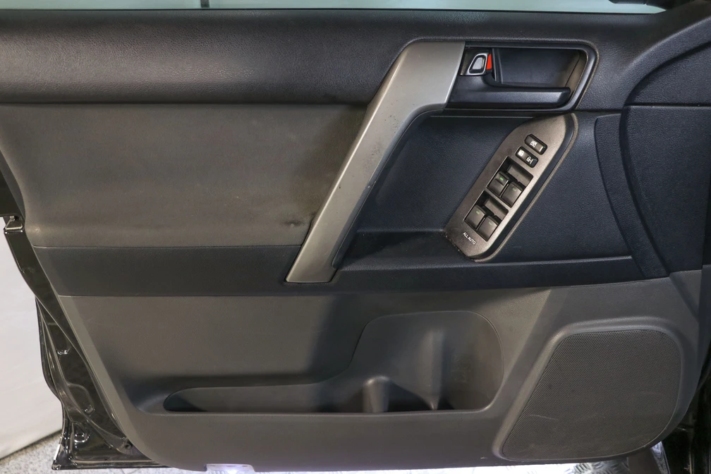 خرید و فروش تویوتا پرادو چهار در TXL - چهار سیلندر - فول مدل 2012 نقد و اقساط خرید و فروش تویوتا پرادو چهار در TXL - چهار سیلندر - فول مدل 2012 نقد و اقساط