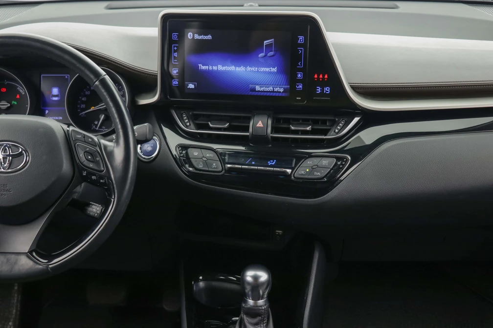 خرید و فروش تویوتا CHR هیبرید لانژ مدل 2017 نقد و اقساط