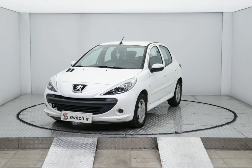 خرید و فروش پژو 207 اتوماتیک مدل 1397 نقد و اقساط