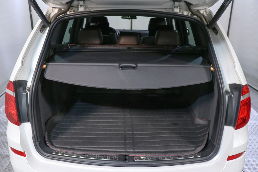 خرید و فروش ب ام و X3 28 - فول مدل 2015 نقد و اقساط