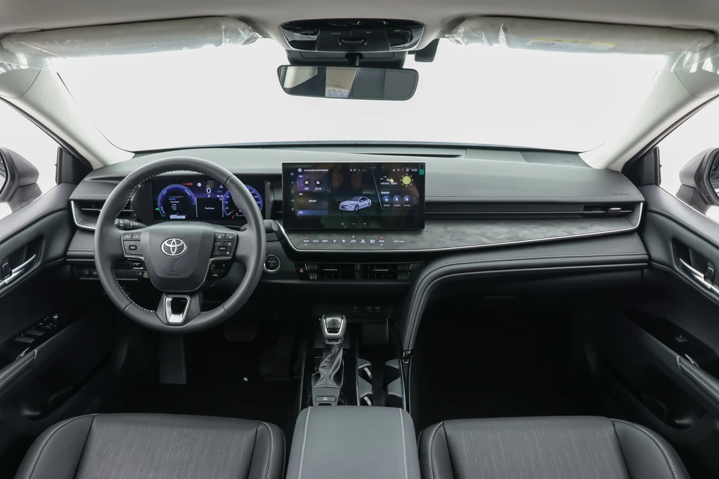 خرید و فروش تویوتا کمری هیبرید LE - فول مدل 2025 نقد و اقساط خرید و فروش تویوتا کمری هیبرید LE - فول مدل 2025 نقد و اقساط