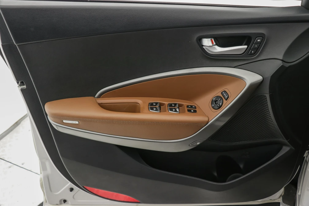 خرید و فروش هیوندای سانتافه (ix45) DM - 2400 - MPI - دو دیفرانسیل - فول مدل 2016 نقد و اقساط