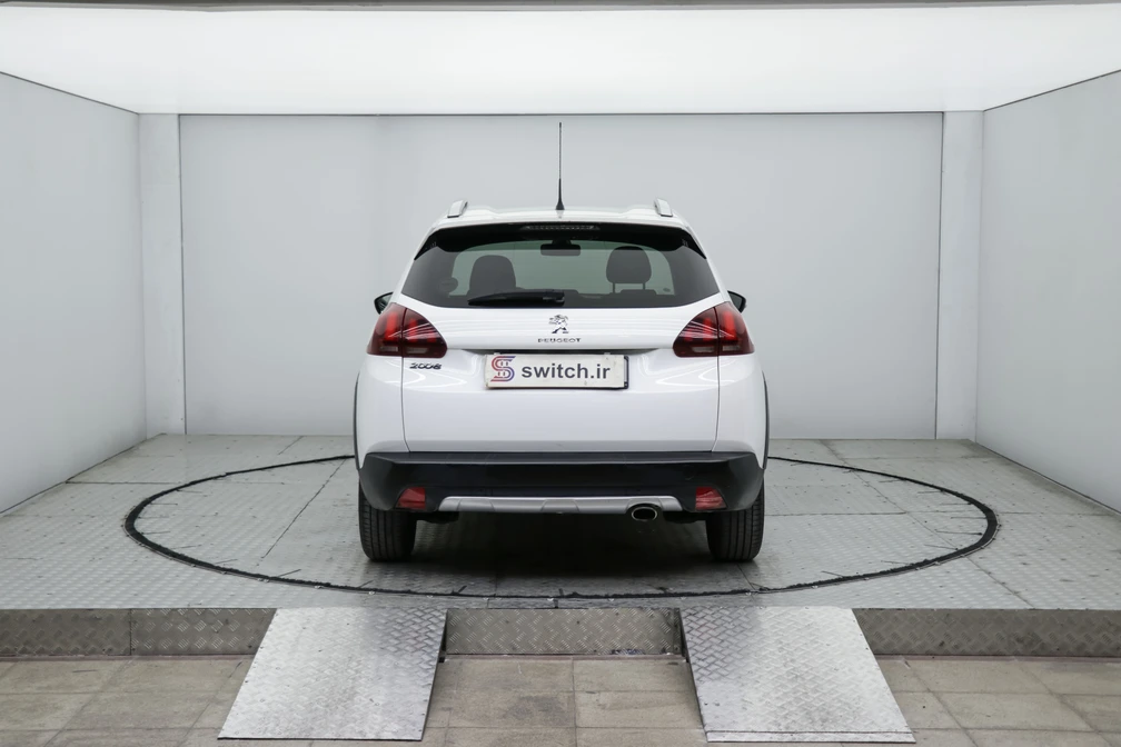 خرید و فروش پژو 2008 اتوماتیک مدل 1397 نقد و اقساط