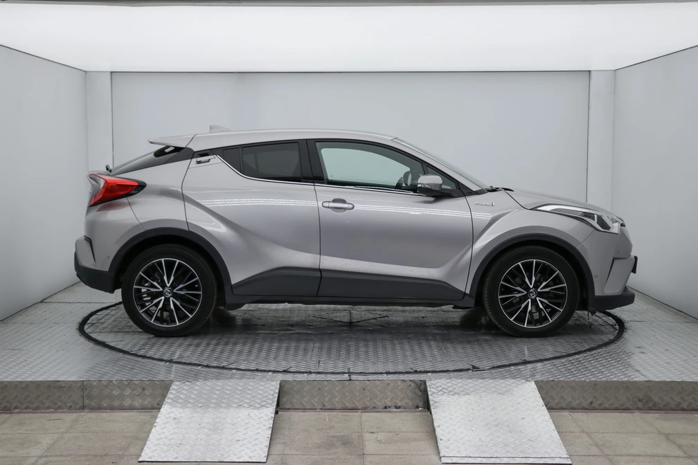 خرید و فروش تویوتا CHR هیبرید لانژ مدل 2017 نقد و اقساط