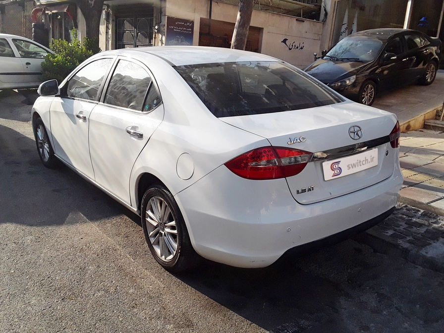 خرید و فروش جک J5 1800 - اتوماتیک مدل 1394 نقد و اقساط خرید و فروش جک J5 1800 - اتوماتیک مدل 1394 نقد و اقساط