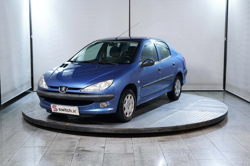 خرید و فروش پژو 206 صندوقدار V8 مدل 1395 نقد و اقساط