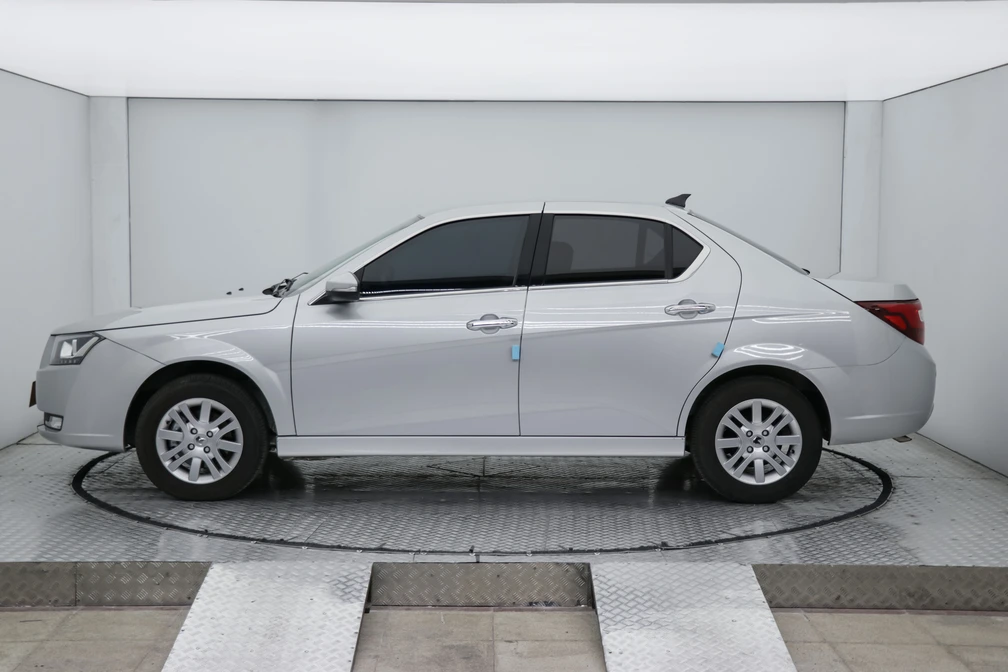 خرید و فروش ایران خودرو دنا پلاس 6 دنده مدل 1404 نقد و اقساط