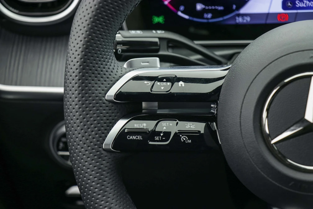 خرید و فروش بنز کلاس C 200 L مدل 2025 نقد و اقساط