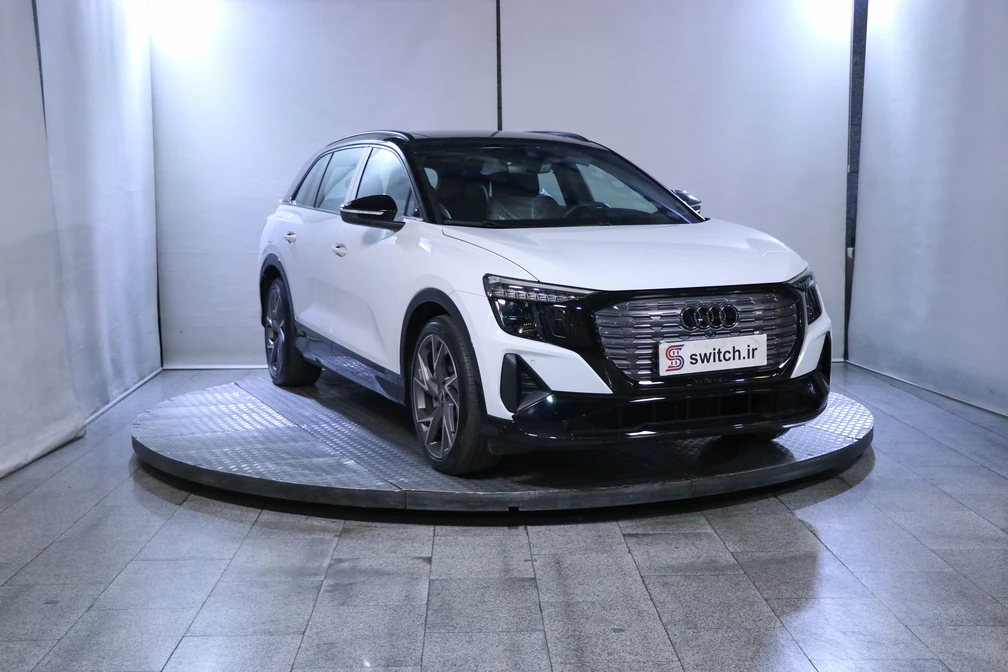 خرید و فروش آئودی q5etron سیلور پکیج - لو آپشن مدل 2024 نقد و اقساط خرید و فروش آئودی q5etron سیلور پکیج - لو آپشن مدل 2024 نقد و اقساط