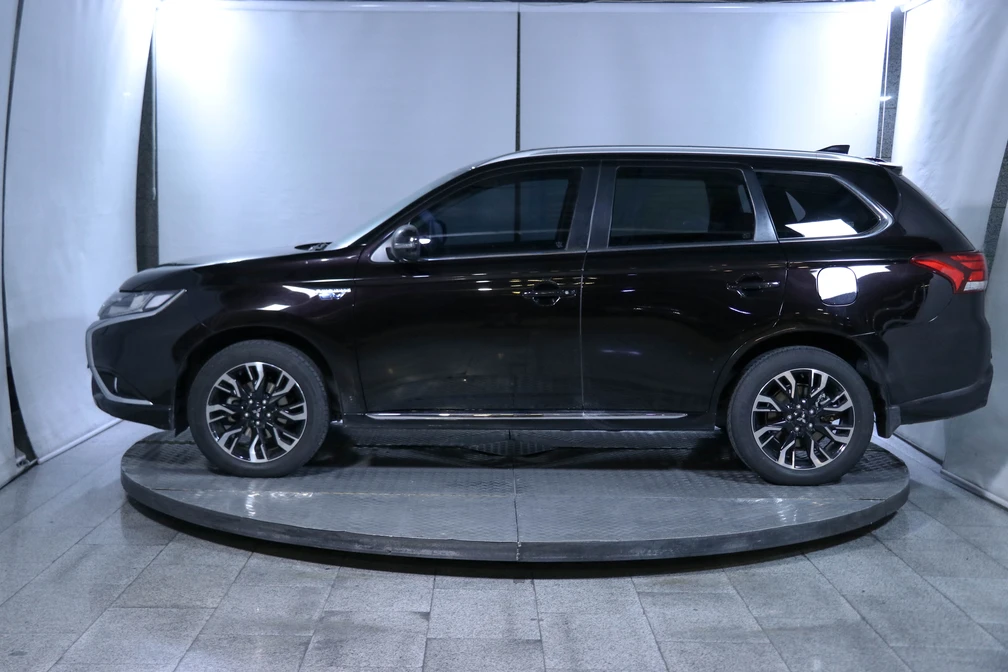 خرید و فروش میتسوبیشی اوتلندر PHEV فول مدل 2018 نقد و اقساط