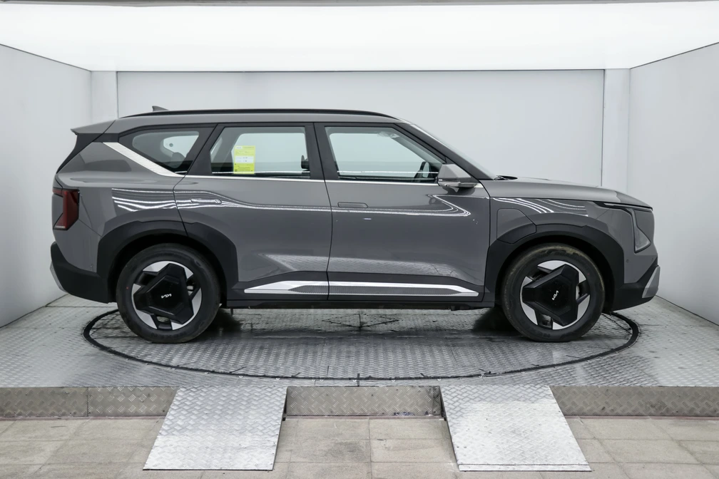 خرید و فروش کیا EV5 فول مدل 2025 نقد و اقساط خرید و فروش کیا EV5 فول مدل 2025 نقد و اقساط