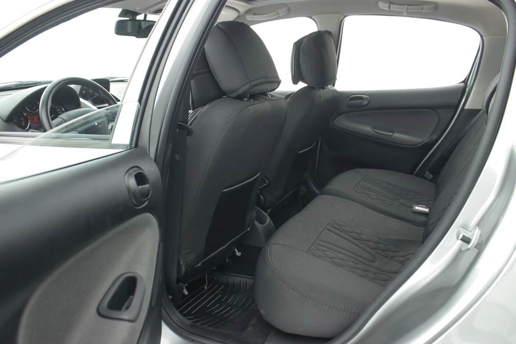 خرید و فروش پژو 207 اتوماتیک سقف شیشه ای مدل 1404 نقد و اقساط