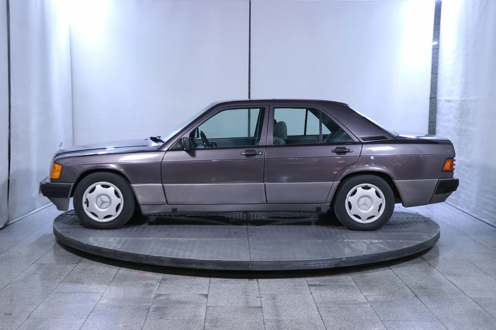 خرید و فروش بنز 190E دنده ای مدل 1991 نقد و اقساط