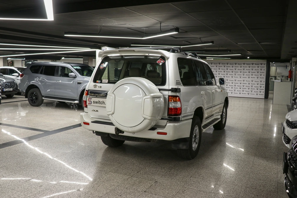 خرید و فروش تویوتا لندکروز VXR مدل 2006 نقد و اقساط
