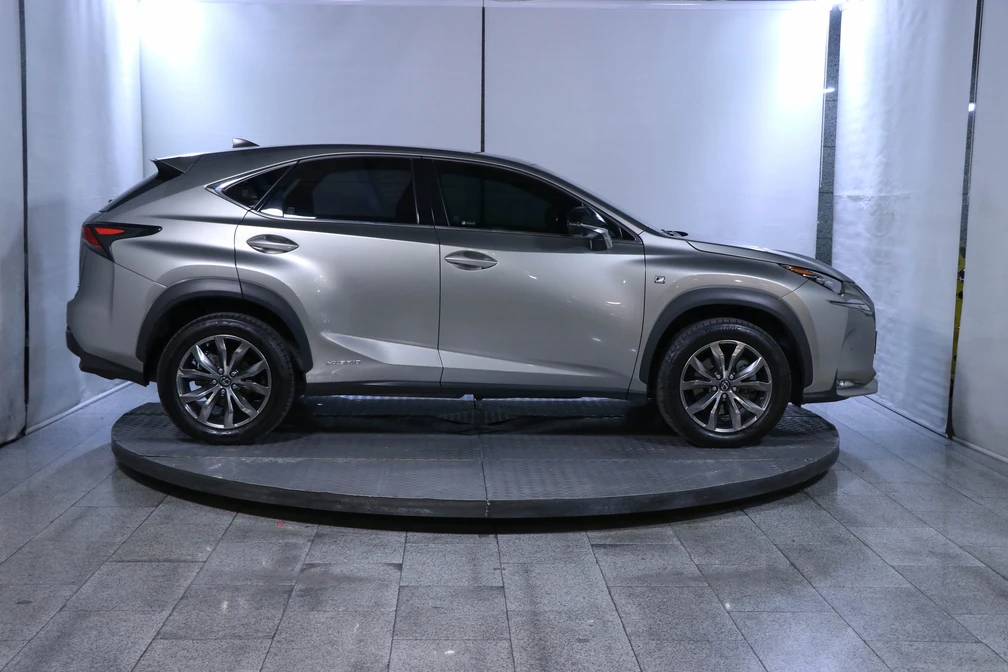 خرید و فروش لکسوس NX هیبرید 300H - F SPORT - هفت کلید - سقف پاناروما مدل 2016 نقد و اقساط