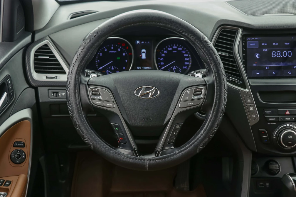 خرید و فروش هیوندای سانتافه (ix45) DM - 2400 - MPI - دو دیفرانسیل - فول مدل 2016 نقد و اقساط