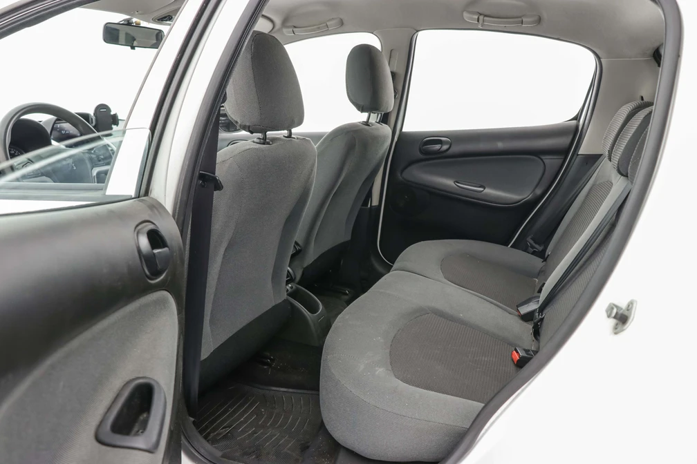 خرید و فروش پژو 207 اتوماتیک مدل 1397 نقد و اقساط