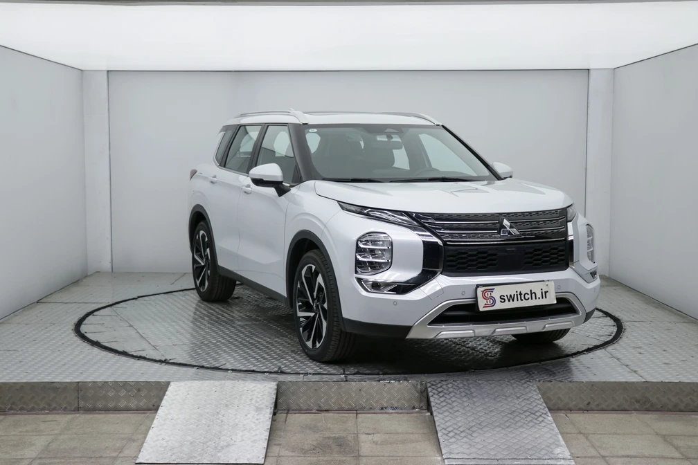 خرید و فروش میتسوبیشی اوتلندر H لاین دو دیفرانسیل مدل 2023 نقد و اقساط