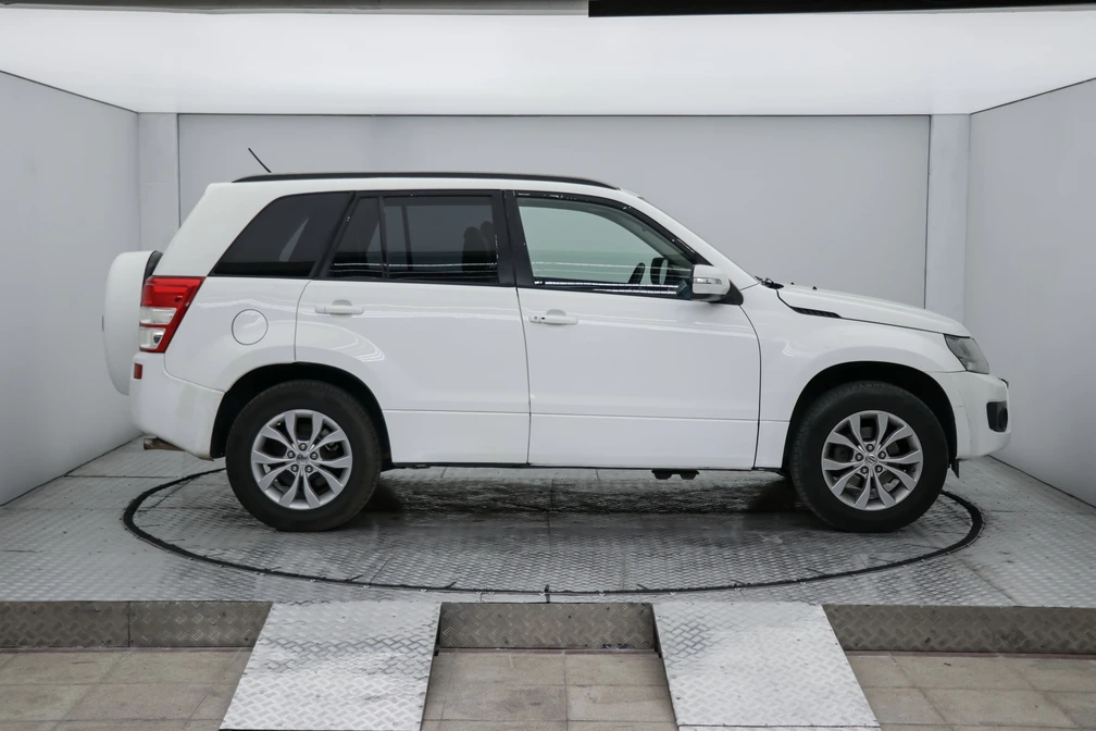 خرید و فروش سوزوکی گرند ویتارا مونتاژ 2400 - دنده ای کلاس 8 مدل 1396 نقد و اقساط خرید و فروش سوزوکی گرند ویتارا مونتاژ 2400 - دنده ای کلاس 8 مدل 1396 نقد و اقساط