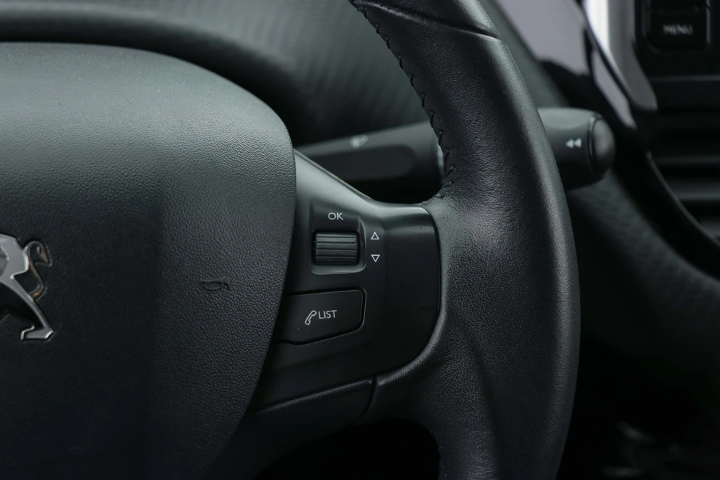 خرید و فروش پژو 2008 اتوماتیک مدل 1397 نقد و اقساط خرید و فروش پژو 2008 اتوماتیک مدل 1397 نقد و اقساط