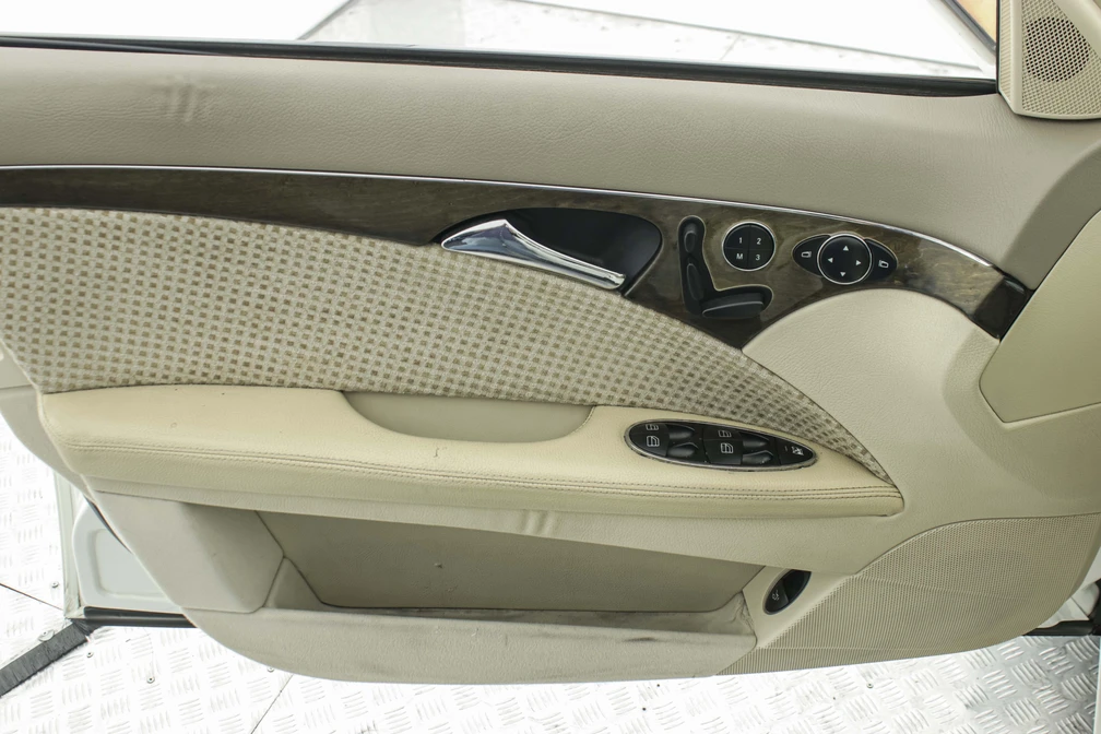 خرید و فروش بنز کلاس E 240 مدل 2005 نقد و اقساط خرید و فروش بنز کلاس E 240 مدل 2005 نقد و اقساط