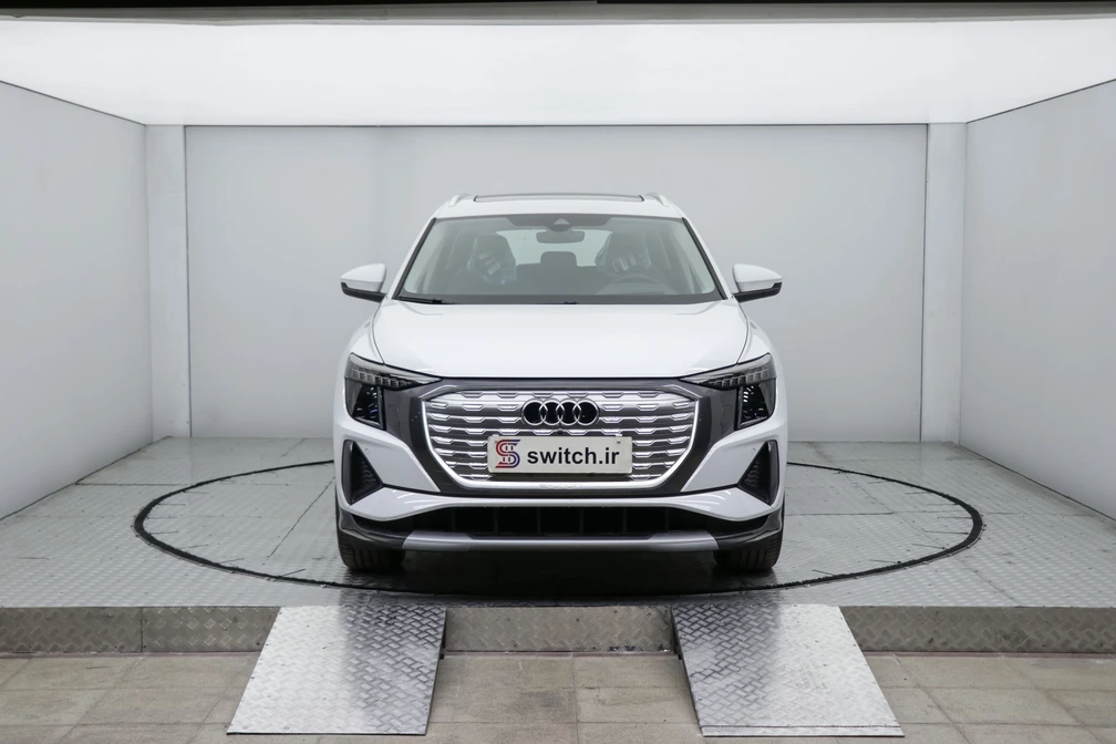 خرید و فروش آئودی q5etron سیلور پکیج - فول مدل 2024 نقد و اقساط خرید و فروش آئودی q5etron سیلور پکیج - فول مدل 2024 نقد و اقساط