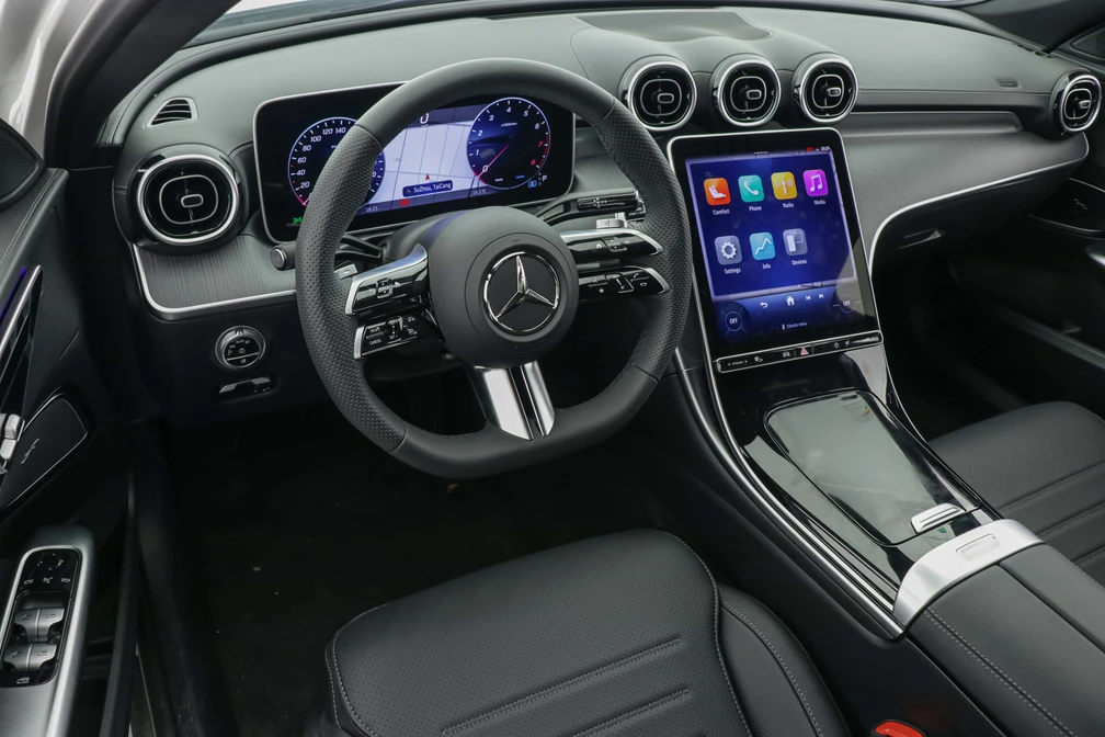 خرید و فروش بنز کلاس C 200 L مدل 2025 نقد و اقساط