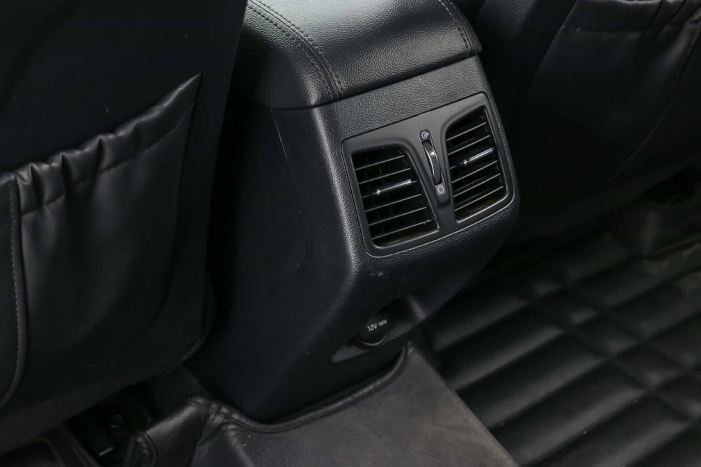 خرید و فروش هیوندای سوناتا LF - فول مدل 2016 نقد و اقساط خرید و فروش هیوندای سوناتا LF - فول مدل 2016 نقد و اقساط