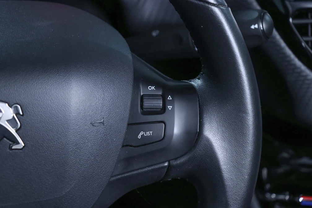 خرید و فروش پژو 2008 اتوماتیک مدل 1398 نقد و اقساط