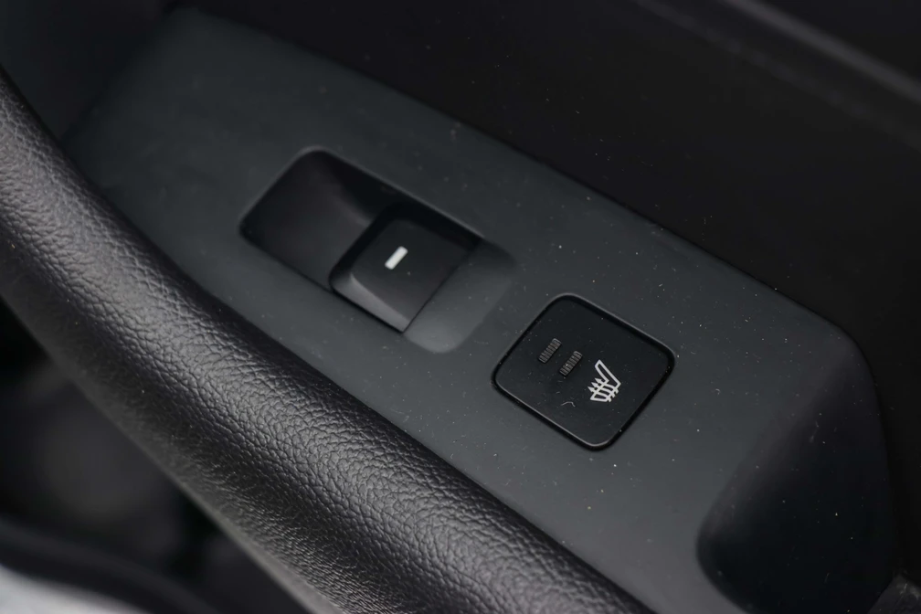 خرید و فروش هیوندای سوناتا LF - فول مدل 2016 نقد و اقساط خرید و فروش هیوندای سوناتا LF - فول مدل 2016 نقد و اقساط