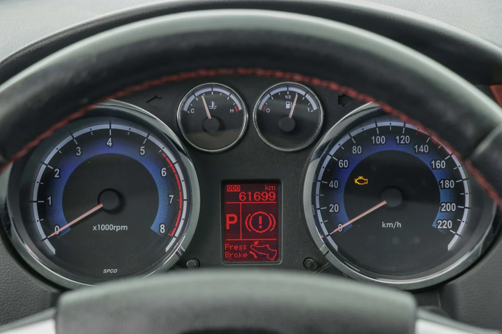 خرید و فروش ایران خودرو دنا پلاس توربو اتوماتیک مدل 1401 نقد و اقساط