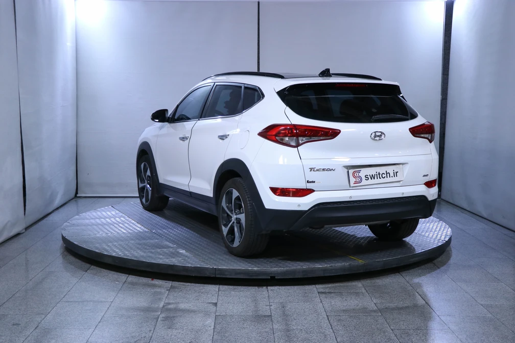 خرید و فروش هیوندای توسان (ix35) TL - دو دیفرانسیل - فول - تک رادار مدل 2017 نقد و اقساط خرید و فروش هیوندای توسان (ix35) TL - دو دیفرانسیل - فول - تک رادار مدل 2017 نقد و اقساط