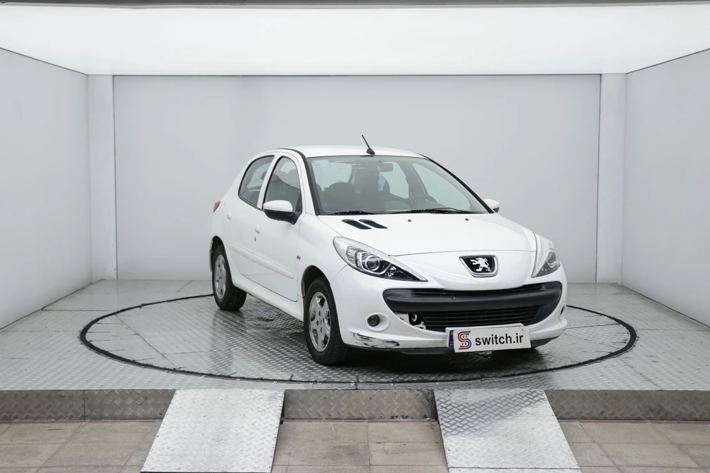 خرید و فروش پژو 207 اتوماتیک مدل 1397 نقد و اقساط