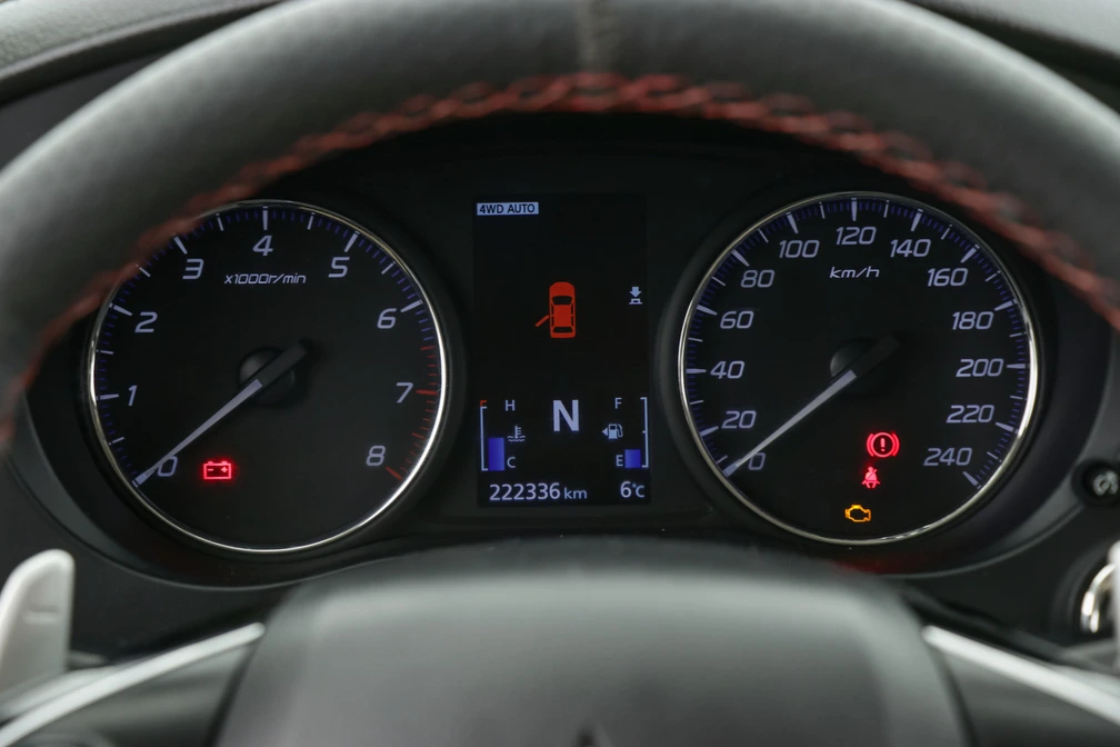 خرید و فروش میتسوبیشی اوتلندر تیپ 4 (7نفره) مدل 2016 نقد و اقساط