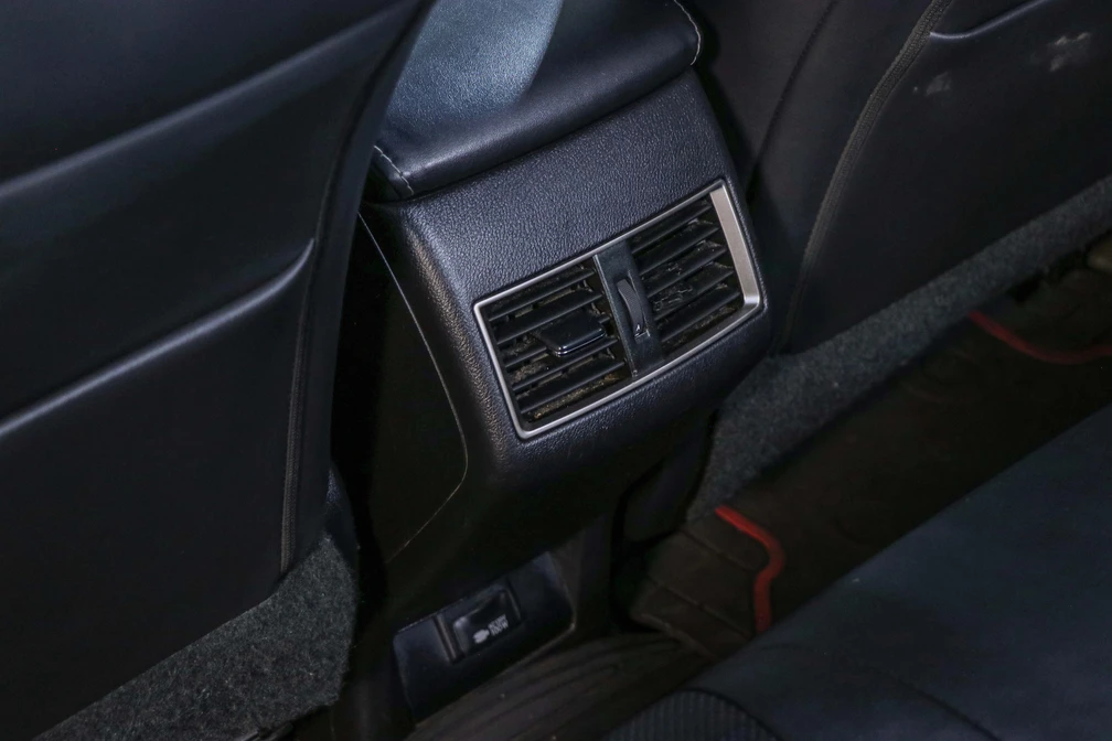 خرید و فروش لکسوس NX 200T - F SPORT - هفت کلید - سقف سانروف مدل 2015 نقد و اقساط