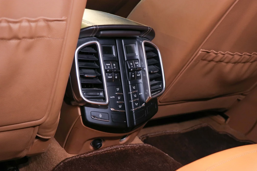 خرید و فروش پورشه کاین شش سیلندر مدل 2013 نقد و اقساط