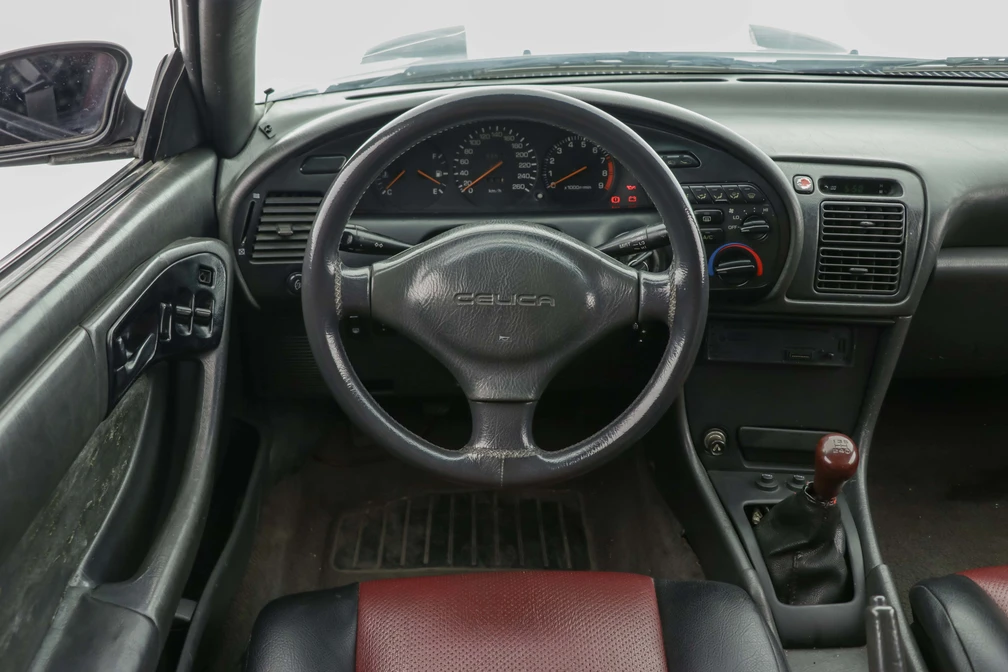 خرید و فروش تویوتا سلیکا دنده ای مدل 1991 نقد و اقساط