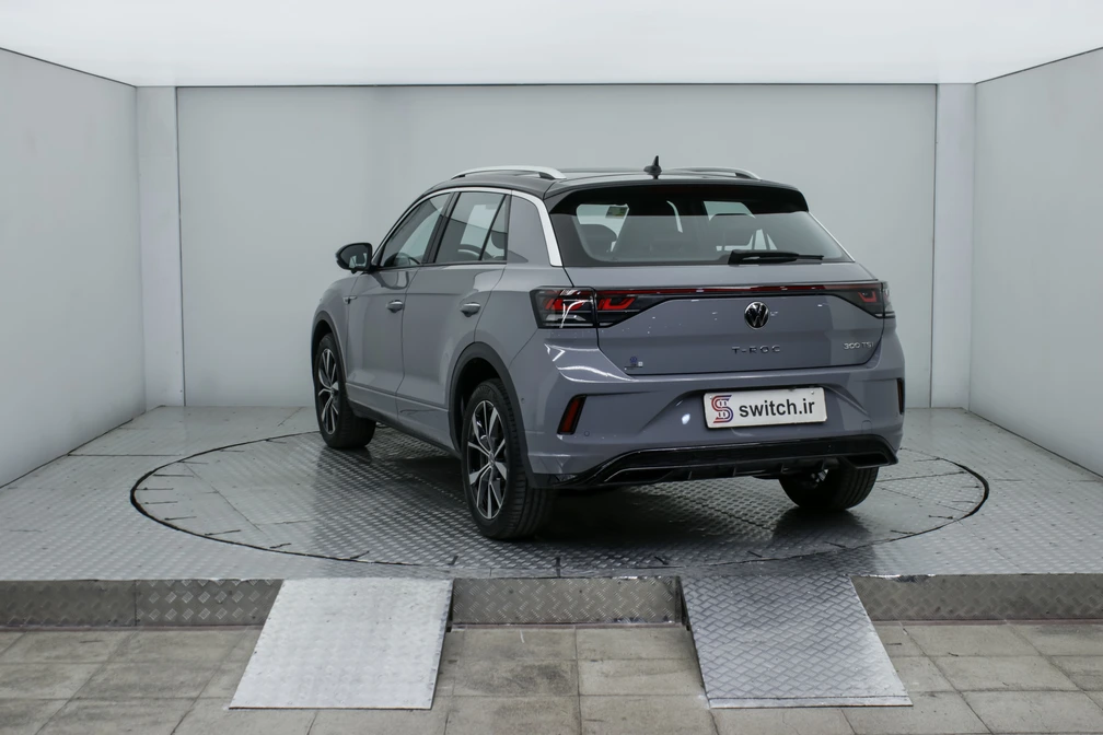 خرید و فروش فولکس T-ROC 300 مدل 2025 نقد و اقساط